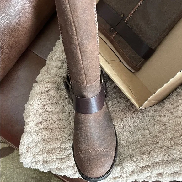 UGG Brown Leather Knee-High Boots - Picture 3 of 5